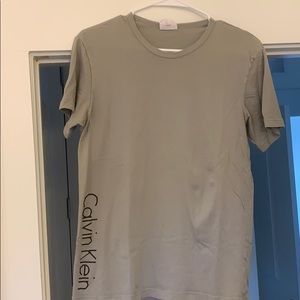 Calvin Klein Small Unisex t-shirt.